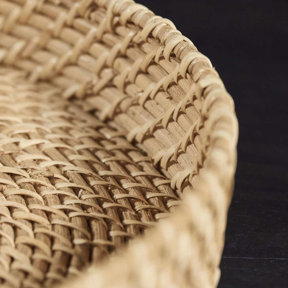 stabiles Tablett TAAN aus Rattan