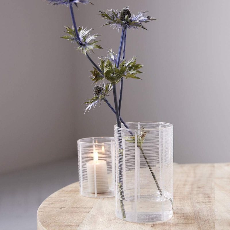 Teelichtglas mit einem feinen weißen Mustern 2 Größen
