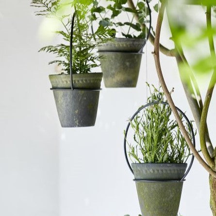 Blumentopf schwarz Patina_monochromehome