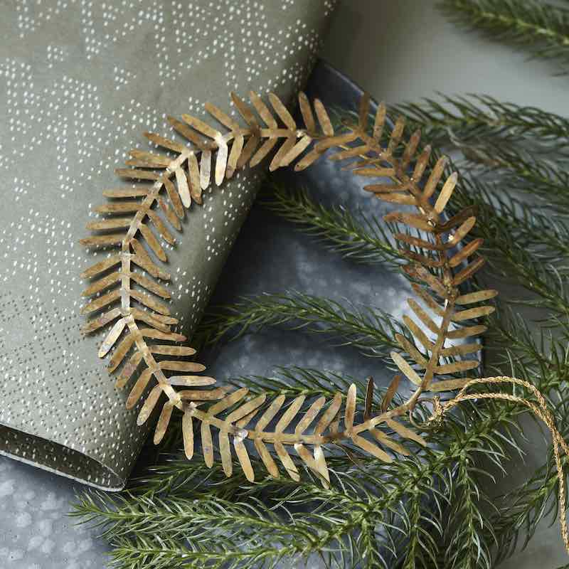 Ornament Lamet in brass als Weihnachtsdeko