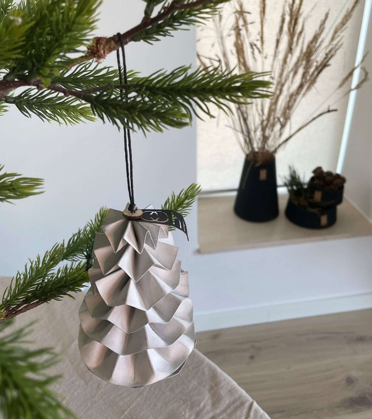 Weihnachtsbaumanhänger aus Papier
