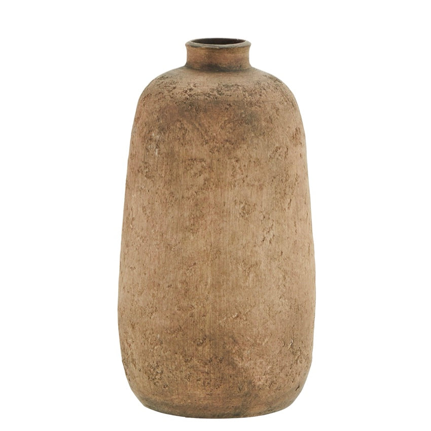Madam Stoltz, Terracotta Vase, monochrome-home Buxtehude