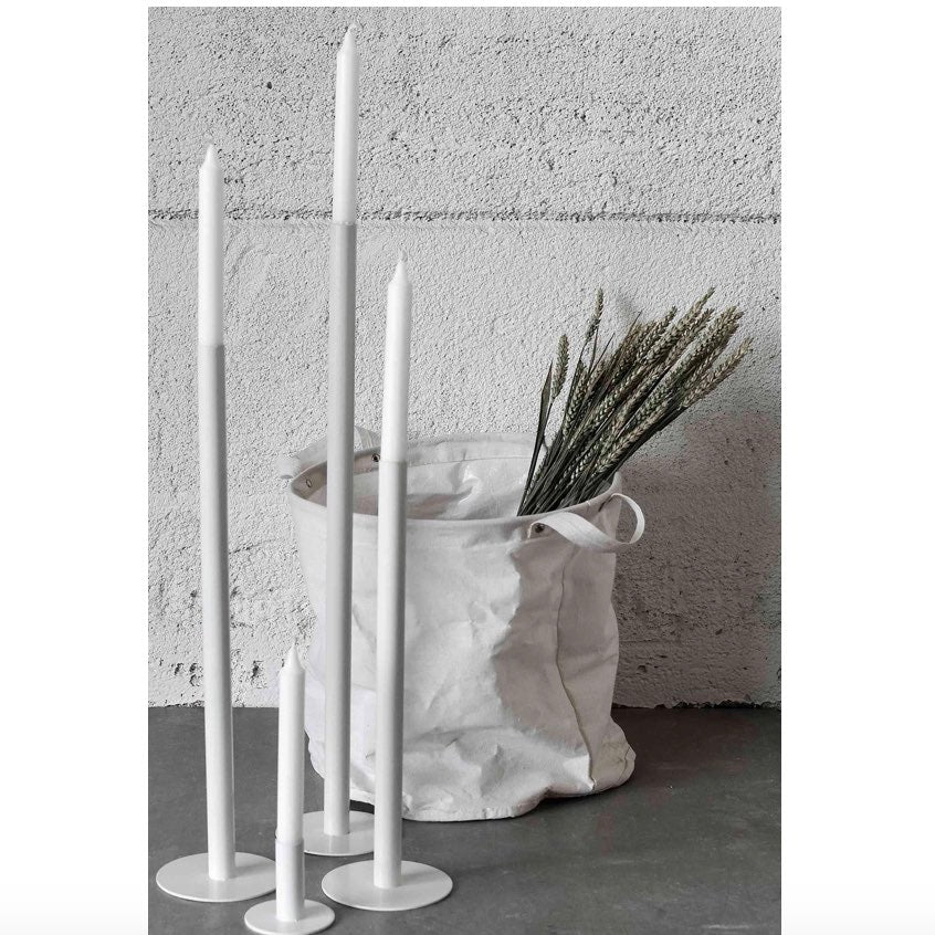 Kerzenständer Ekeberga weiß von Storefactory , monochrome-home Buxtehude