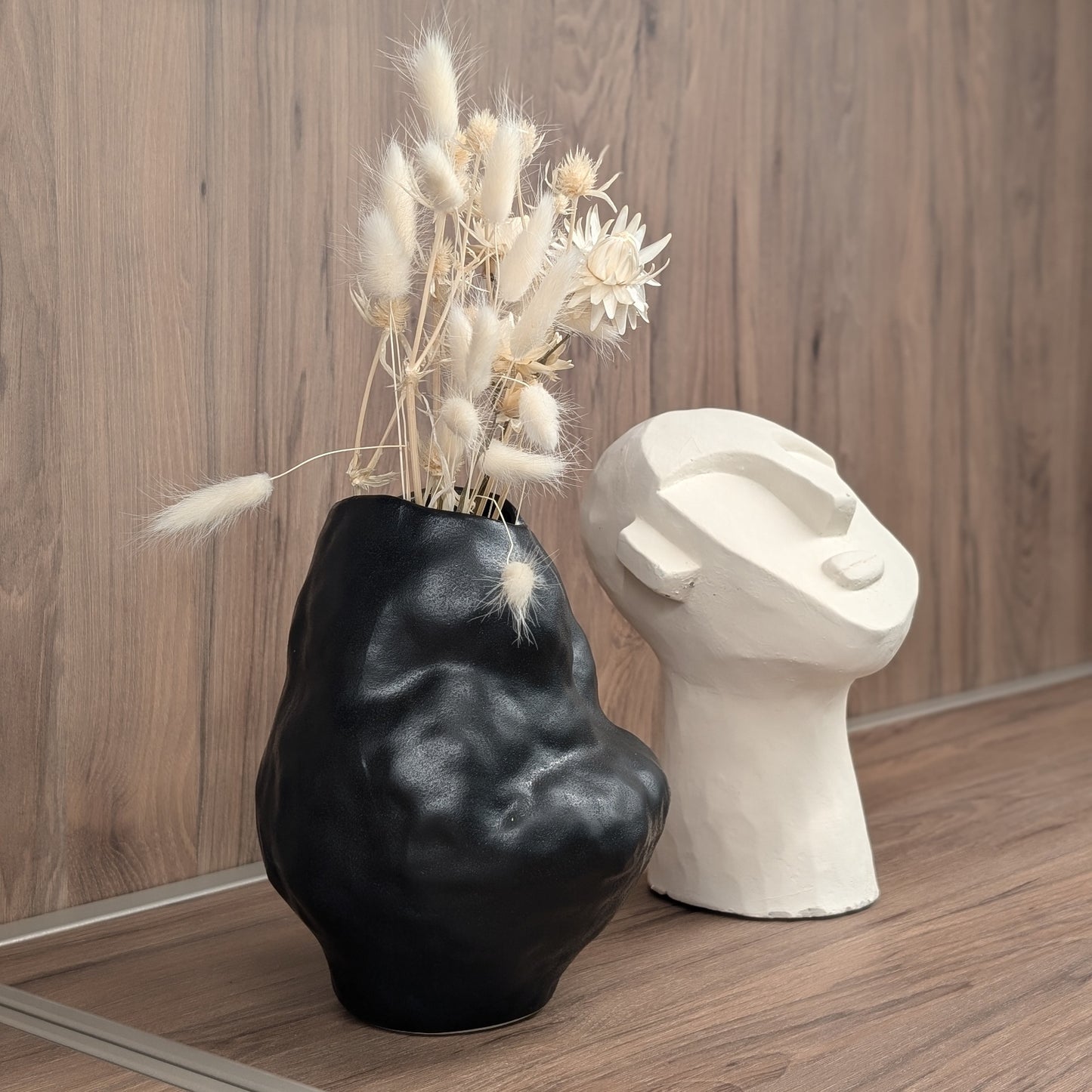 Vase Fomu_monochrome-home