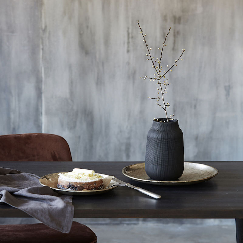 schwarze Vase Groove von House Doctor
