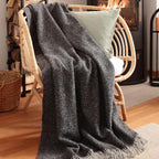 anthrazitfarbenes Fransenplaid in Tweed-Optik
