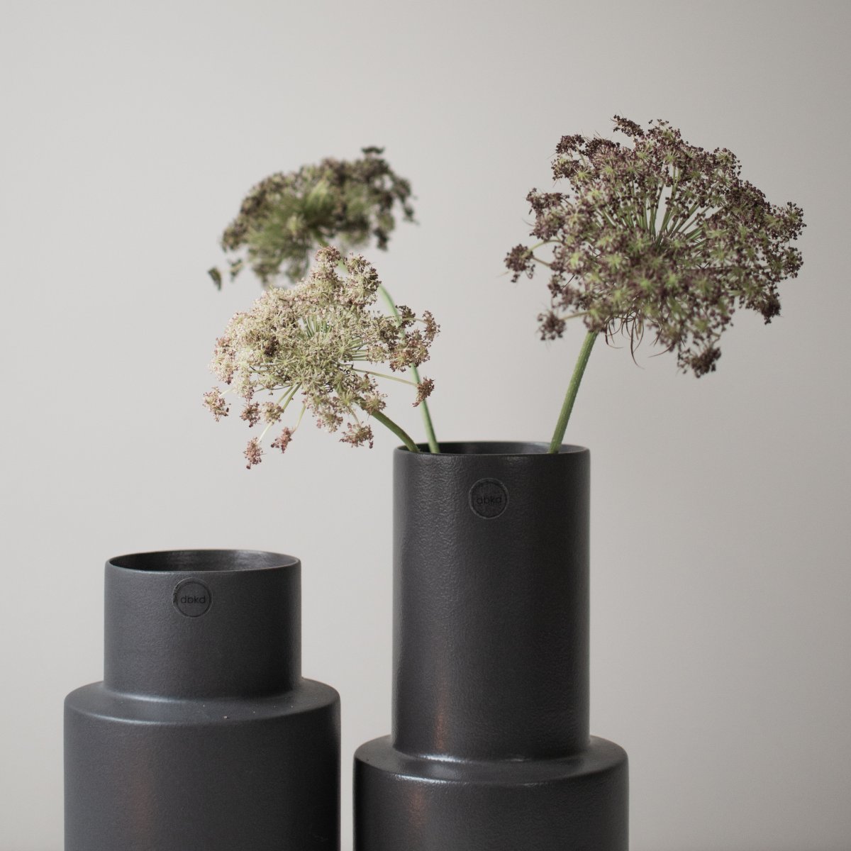 DBKD Vase Oblong cast iron schwarz large, monochrome-home Buxtehude