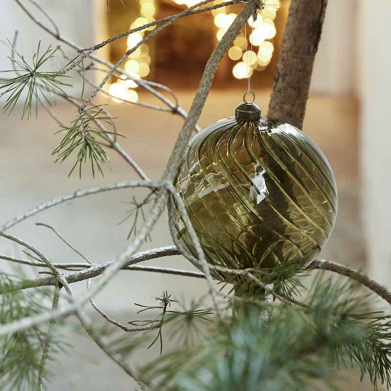 grüne Glaskugel Ornament zur Weihnachtsdeko