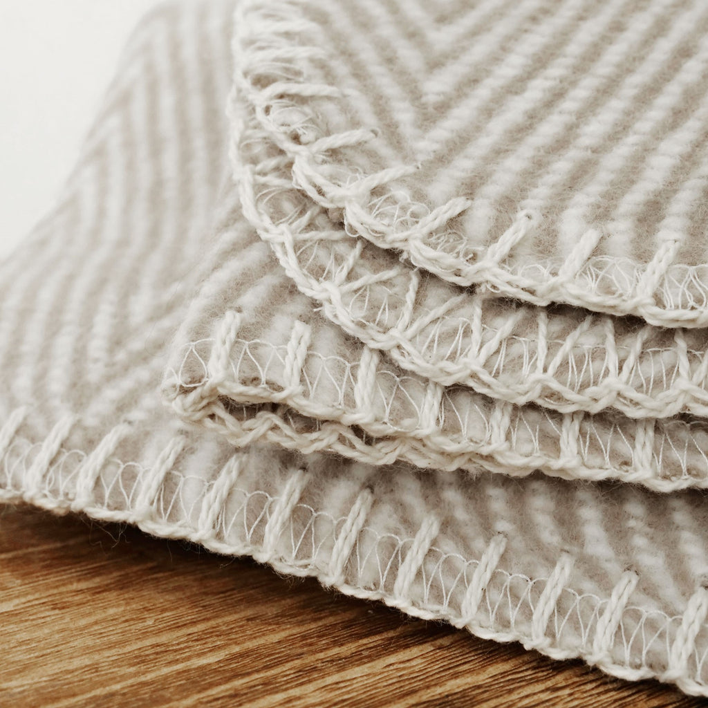 RIEMA Decke:FINN_taupe