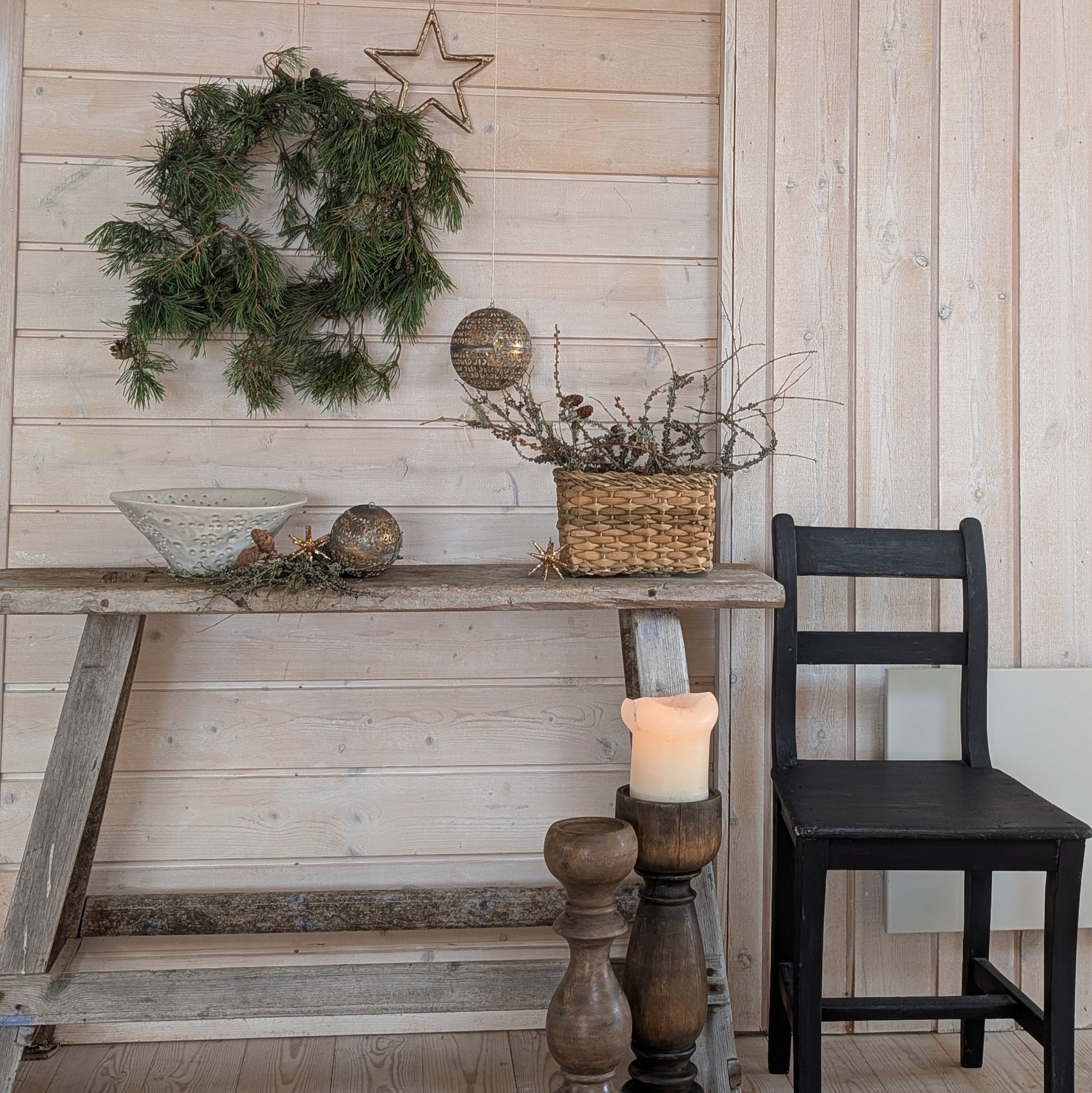 Holzkerzenhalter Regine_monochrome-home
