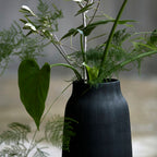 schwarze Vase Groove von House Doctor