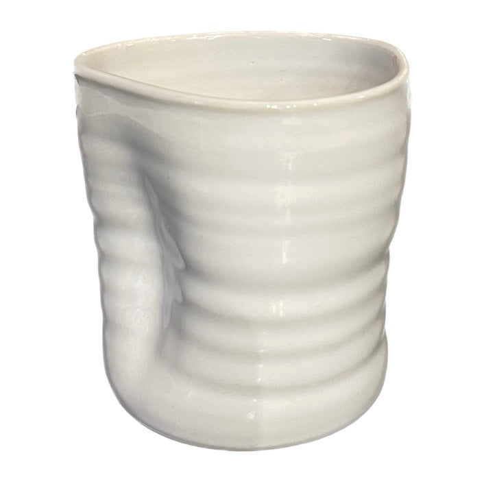handgetöpferter Becher aus Åland