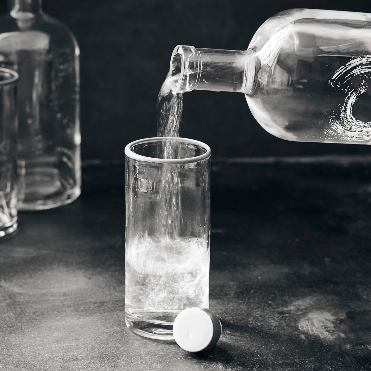 Wasserflasche Nicolas Vahé still water von House doctor, monochrome-home Buxtehude