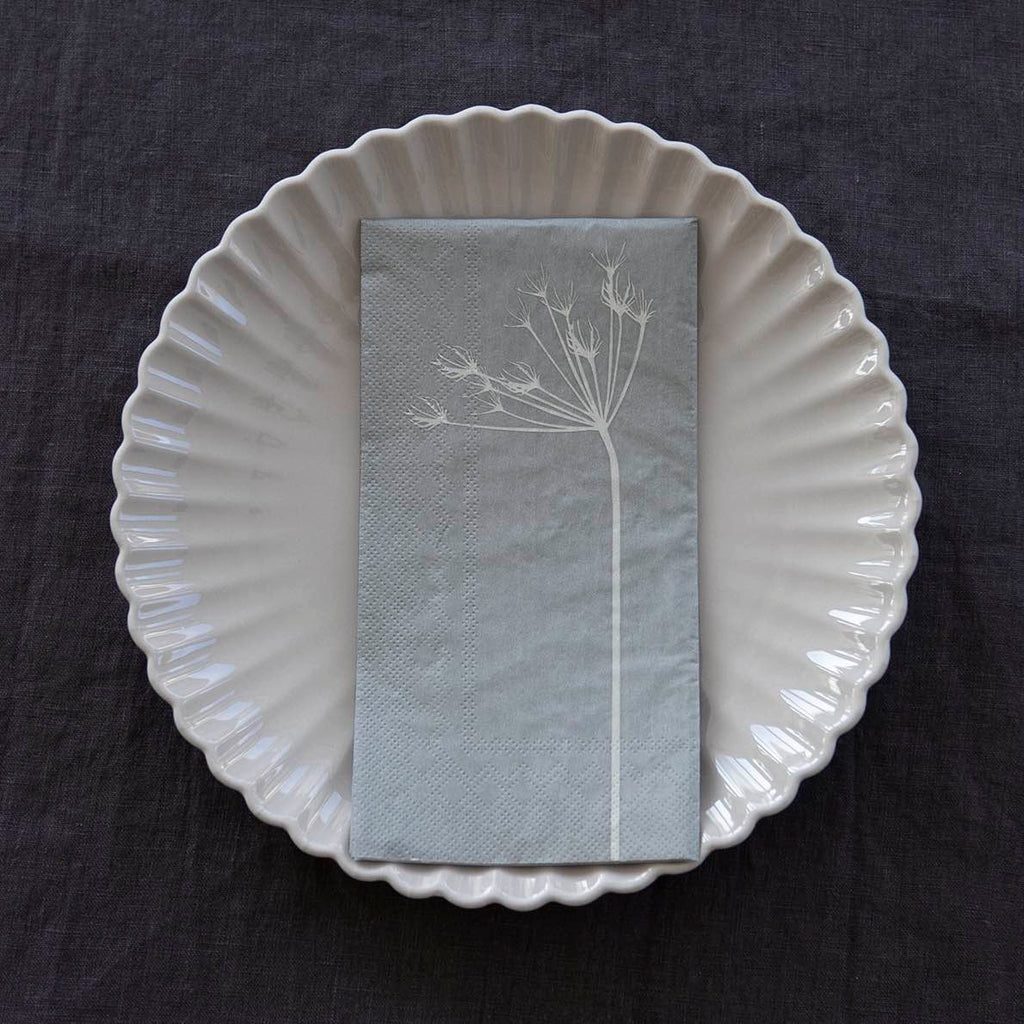 schlichte Papierserviette Buda (wilde Möhre) von monochrome-home aus Buxtehude